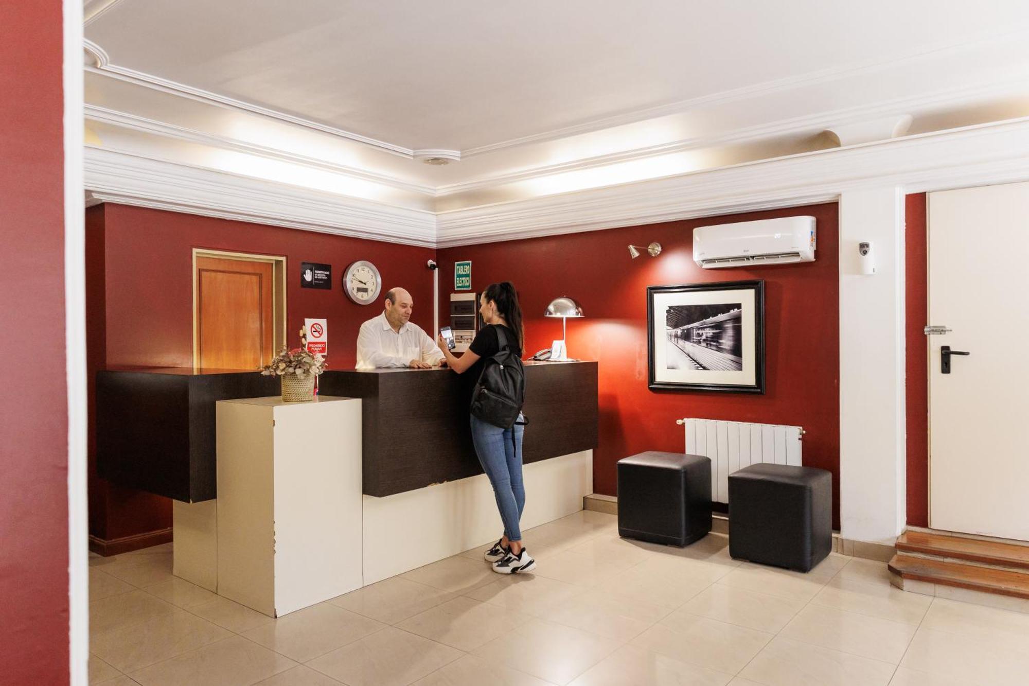 קורדובה Hotel Petit מראה חיצוני תמונה